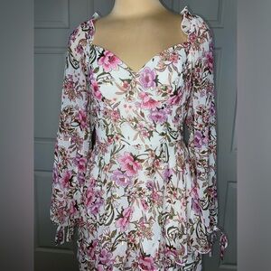 City Vibe Romantic White Floral Mini Dress – Size Medium